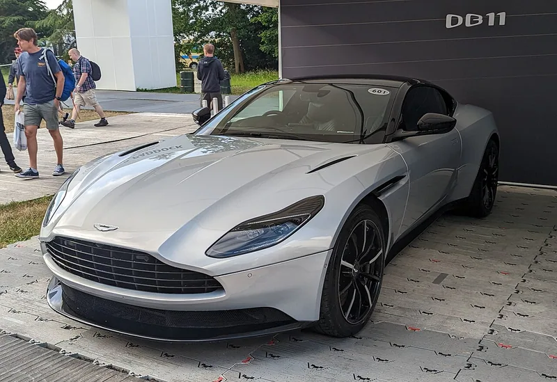 Aston Martin DB11