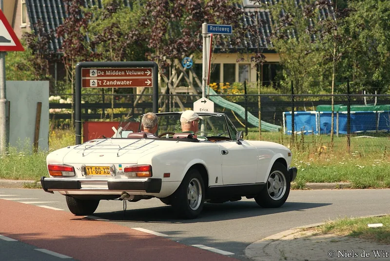 Fiat 124 Spider