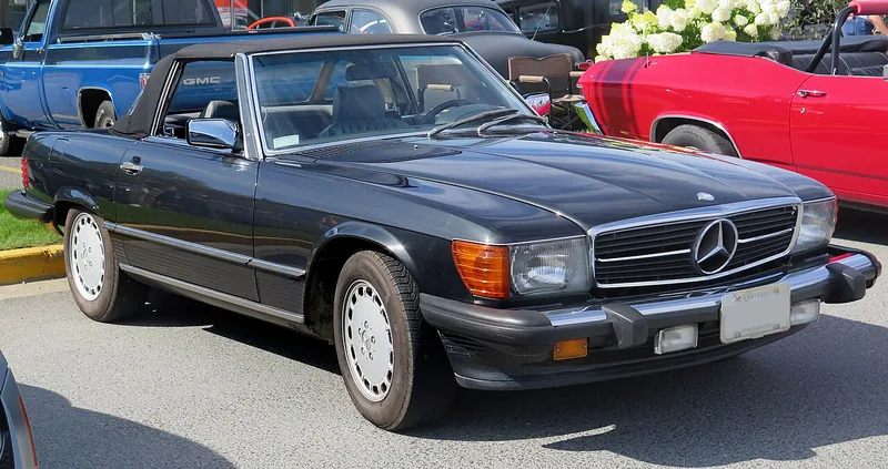 Mercedes-Benz 560SL