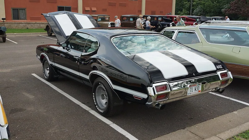 Oldsmobile 442 W-30