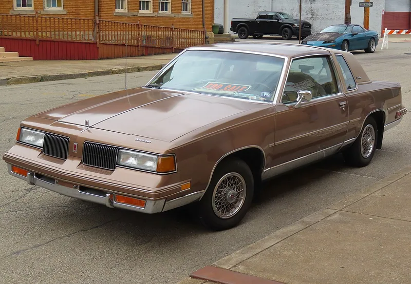 Oldsmobile Cutlass Supreme